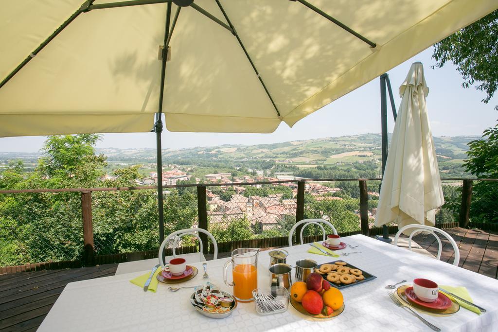 Castello Di Marano Sul Panaro - Room & Breakfast Ngoại thất bức ảnh